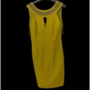Muse size 8 high fashion dress in yellow with metal bugle beads